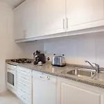 Retreat With Balcony Апартаменты *
