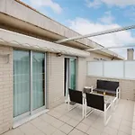Retreat With Balcony