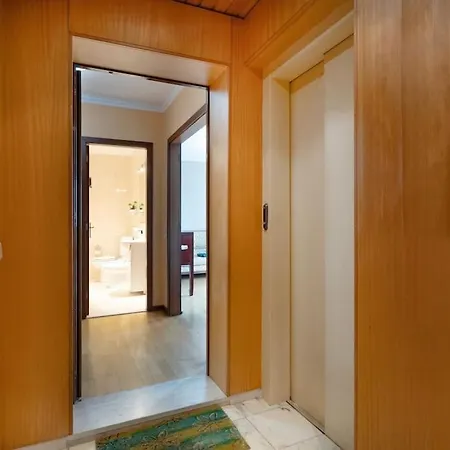 Apartamento Retreat With Balcony