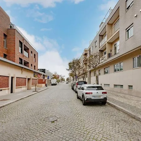 Apartment Retreat With Balcony Espinho (Aveiro)