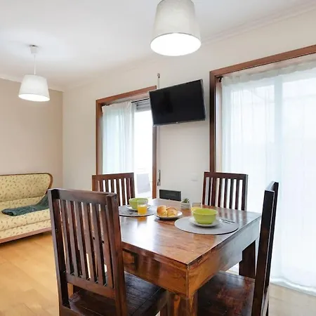 Apartment Retreat With Balcony Espinho (Aveiro)