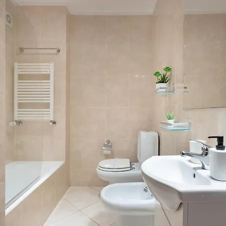 Retreat With Balcony Espinho (Aveiro)