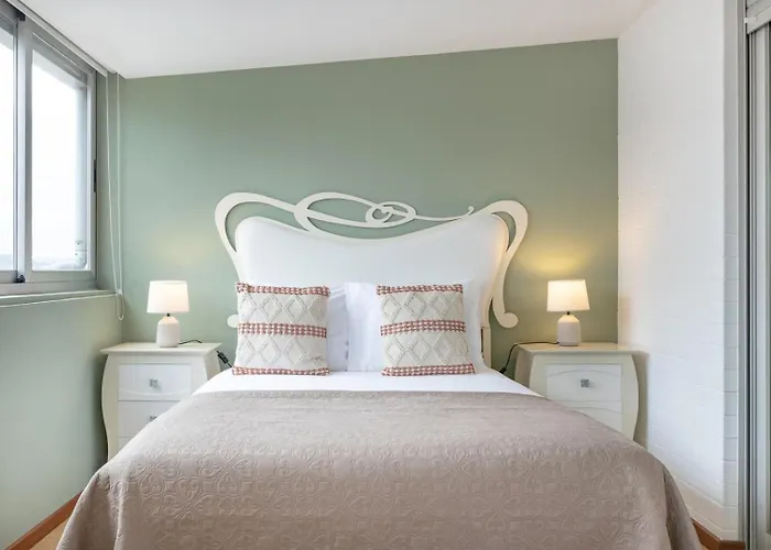 Retreat With Balcony Espinho (Aveiro)